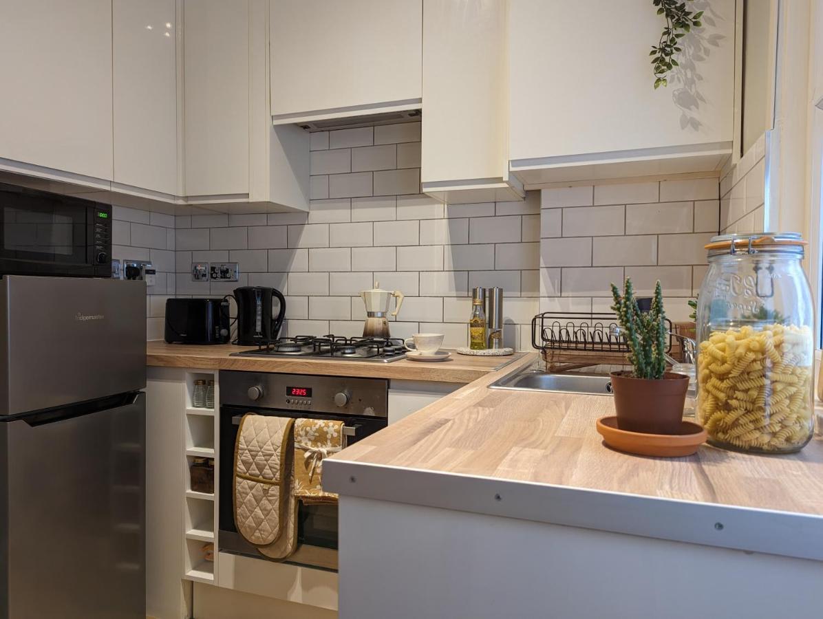 Gorgeous Apartment Wood Green بالمرز غرين المظهر الخارجي الصورة